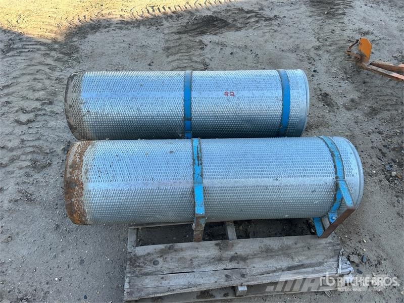 Quantity of (2) 4 ft Aeration Ducting Andre komponenter