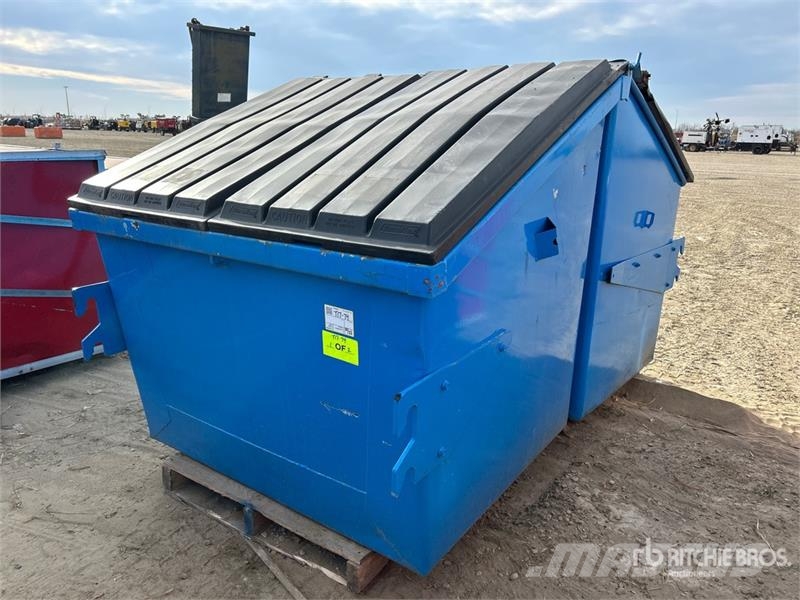 Quantity of (2) 4 Yard Bins (46in x 58in) مكونات أخرى