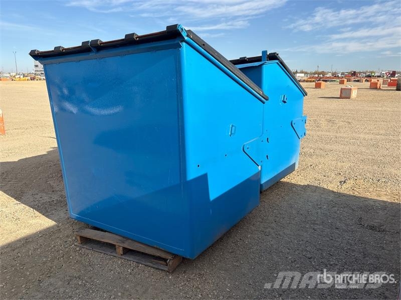  Quantity of (2) 4 Yard Bins مكونات أخرى