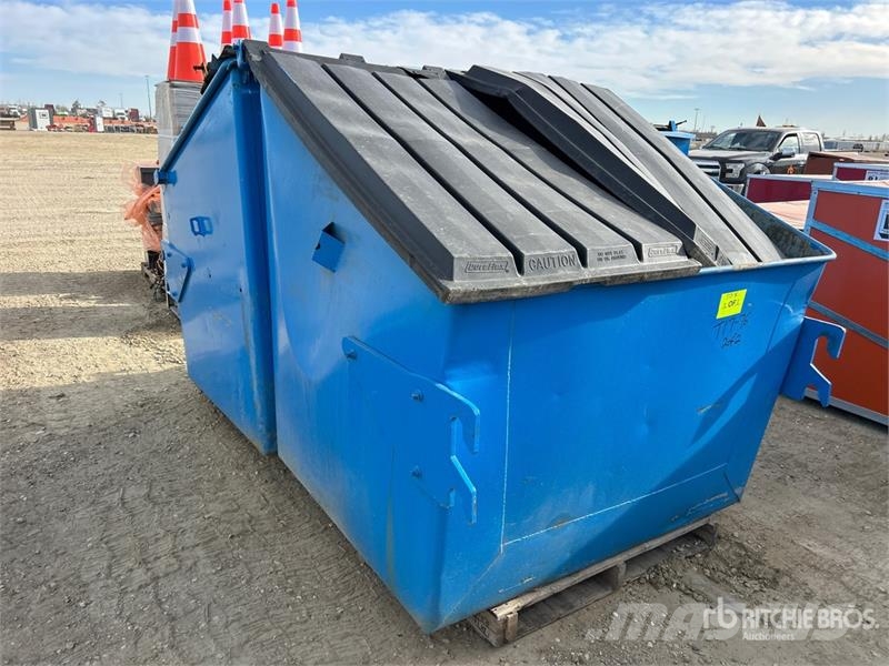 Quantity of (2) 4 Yard Bins (46in x 58in) مكونات أخرى