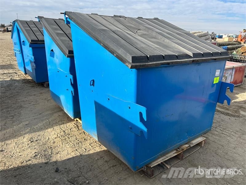 Quantity of (2) 4 Yard Bins (46in x 58in) مكونات أخرى