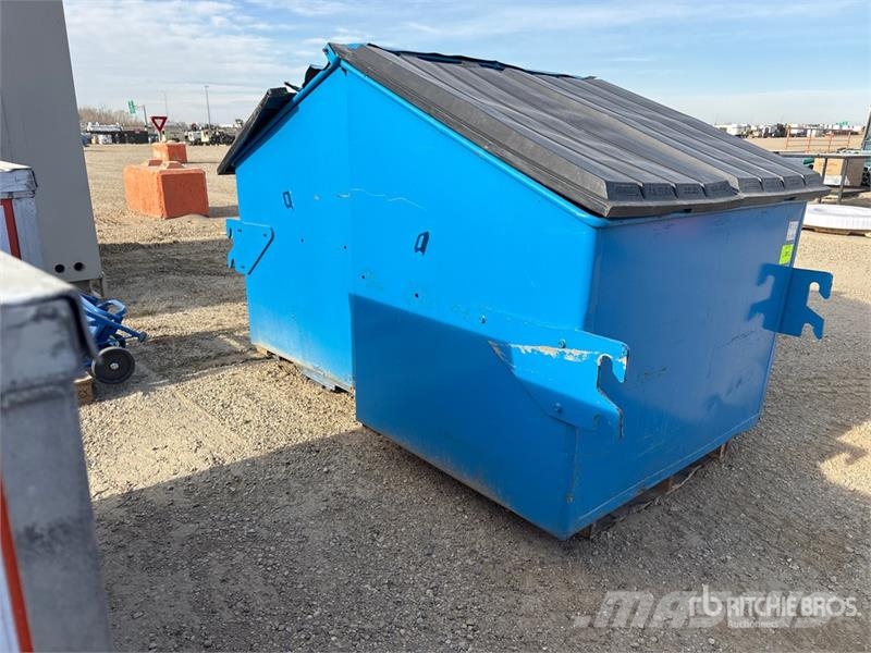  Quantity of (2) 4 Yard Bins مكونات أخرى