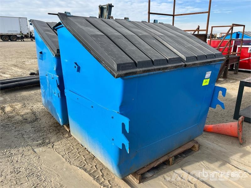  Quantity of (2) 4 Yard Bins مكونات أخرى