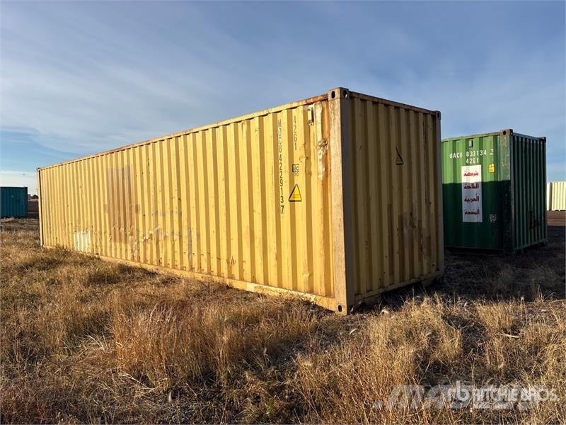 Quantity of (2) 40 ft Storage Container Container per immagazzinare