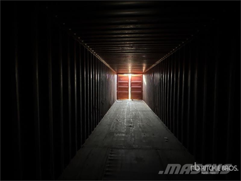 Quantity of (2) 40 ft Storage Container Container per immagazzinare
