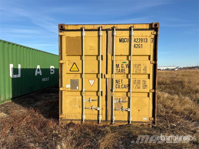 Quantity of (2) 40 ft Storage Container Container per immagazzinare