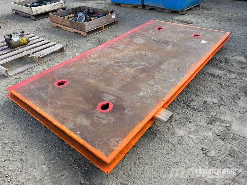 Quantity of (2) 5 ft x 8 ft (0.75 in Thick) Road E مكونات أخرى