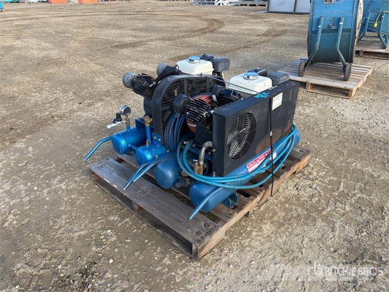 Quantity of (2) 8 gal Portable Air Compressor Kompressoren