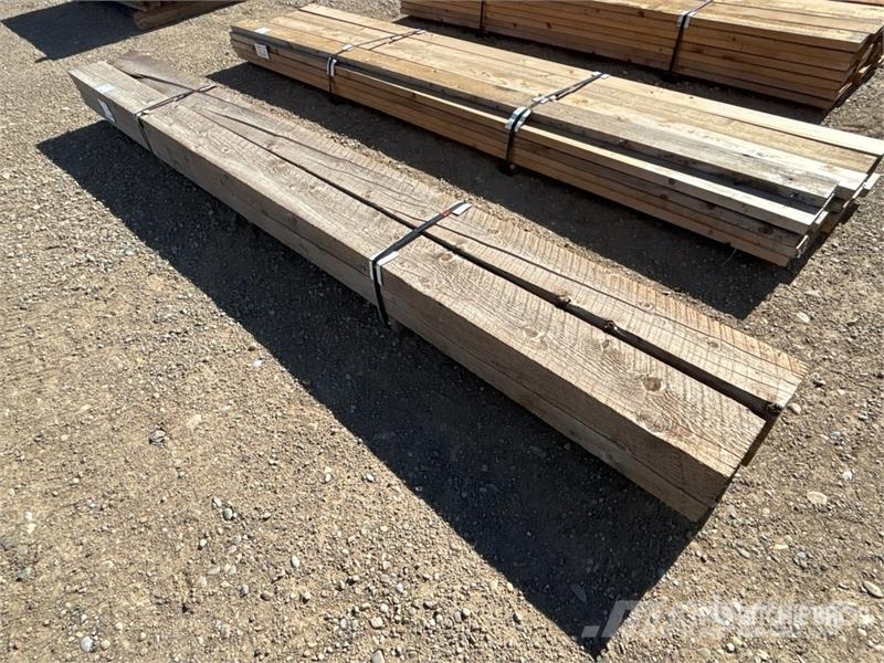 Quantity of (2) 8 in x 8 in x 12 ft Lumber Drugi deli