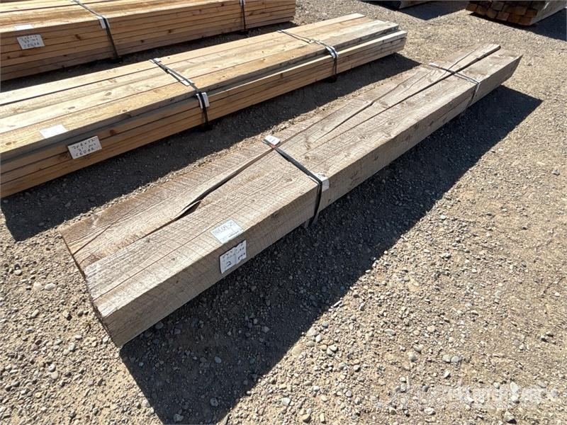 Quantity of (2) 8 in x 8 in x 12 ft Lumber Drugi deli