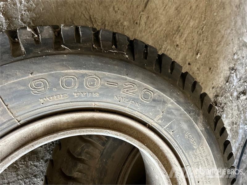 Quantity of (2) 9.00-20 Tires Tyres, wheels and rims