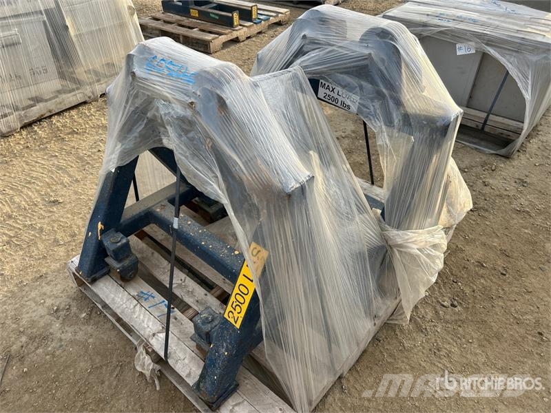 Quantity of (2) A-Frame Stand with Rollers Entreprenør - Andet
