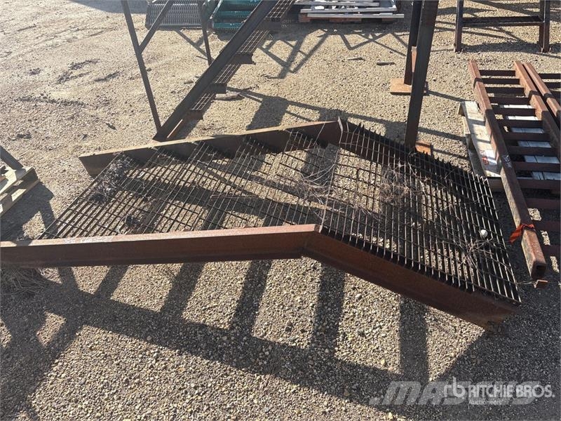 Quantity of (2) Access Stairs Drugi deli