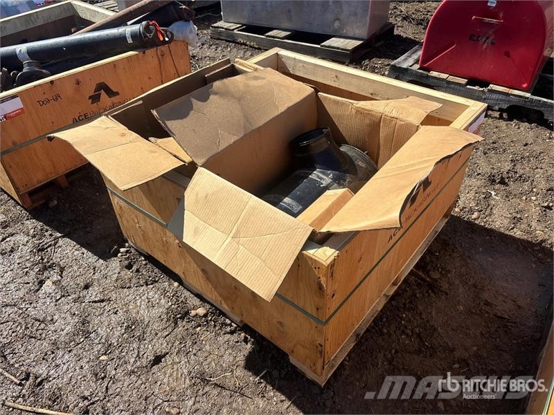 Quantity of (2) Air Cleaner Transportes - Outros