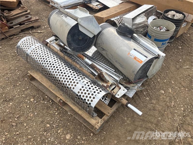 Quantity of (2) Air Cleaners Transportes - Outros
