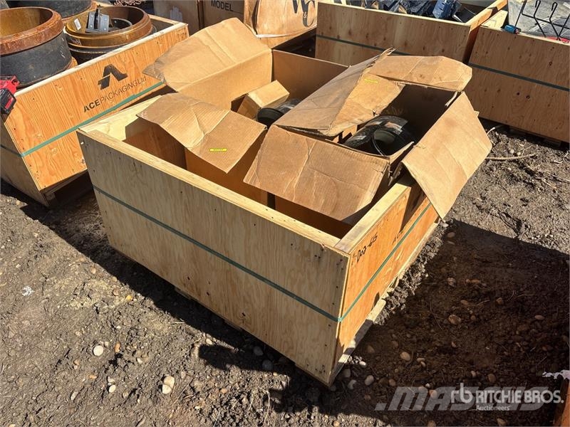 Quantity of (2) Air Cleaner Transportes - Outros
