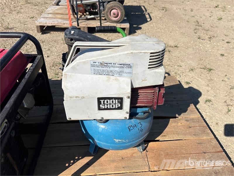  Quantity of (2) Air Compressors and (1) Generator Drugi deli