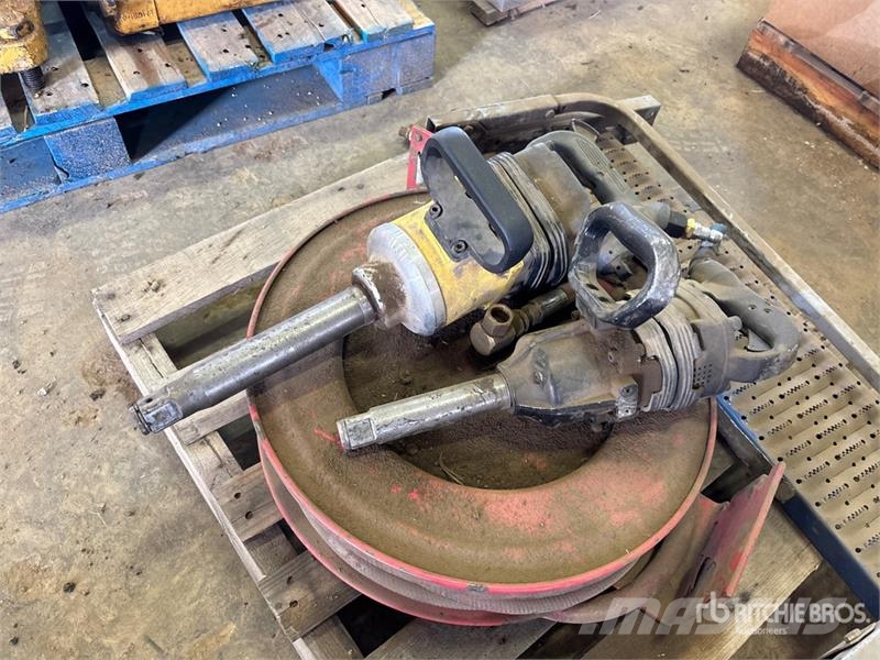  Quantity of (2) Air Impact Wrenches Ďalšie komponenty
