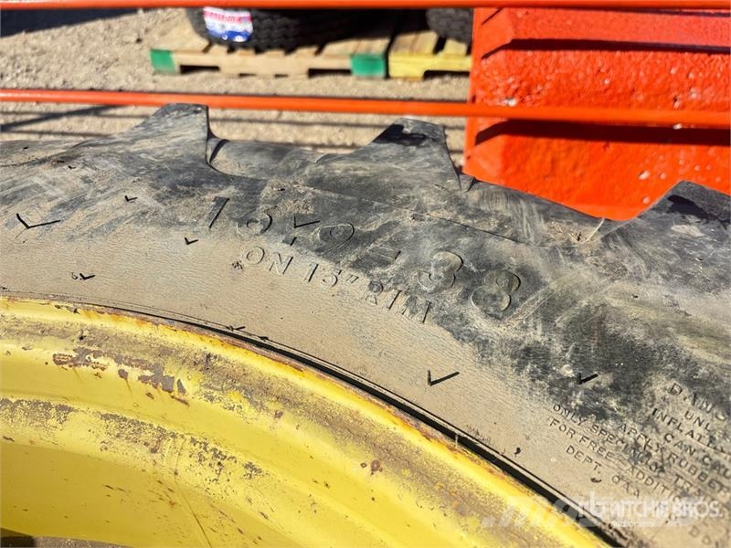 Quantity of (2) Armstrong High Power 16.9-38 Tires Opony, koła i felgi
