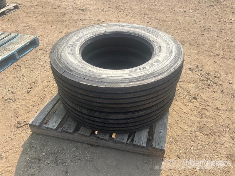 Quantity of (2) Aufine 11R24.5 Tires (Unused) Tyres, wheels and rims