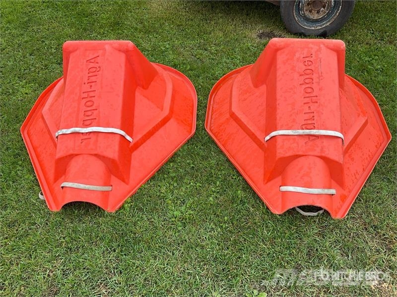 Quantity of (2) Auger Hoppers Altri componenti