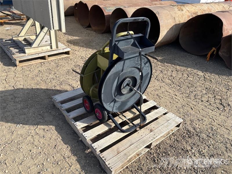 Quantity of (2) Banding Carts Andre komponenter