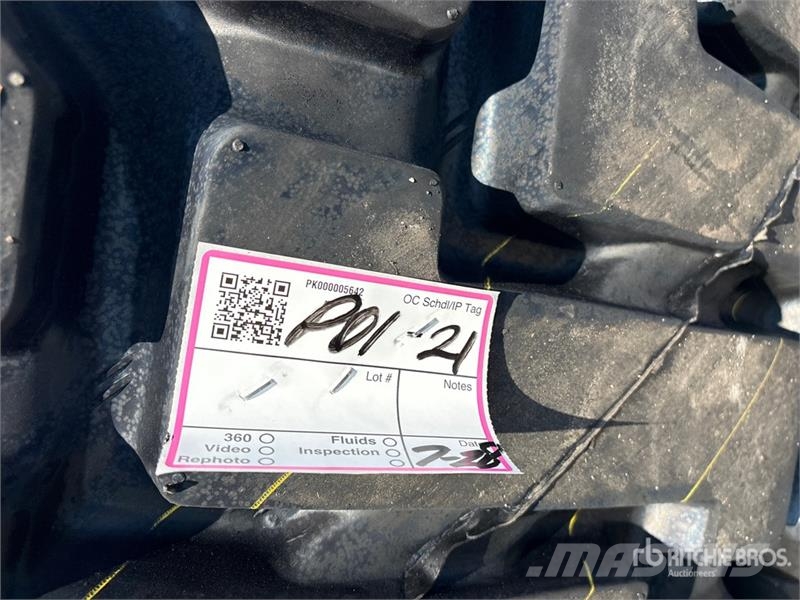 Quantity of (2) Bedrock 26.5x25 Tires (Unused) Opony, koła i felgi