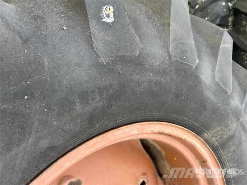 Quantity of (2) BFGoodrich 18.4-26 Tires Opony, koła i felgi