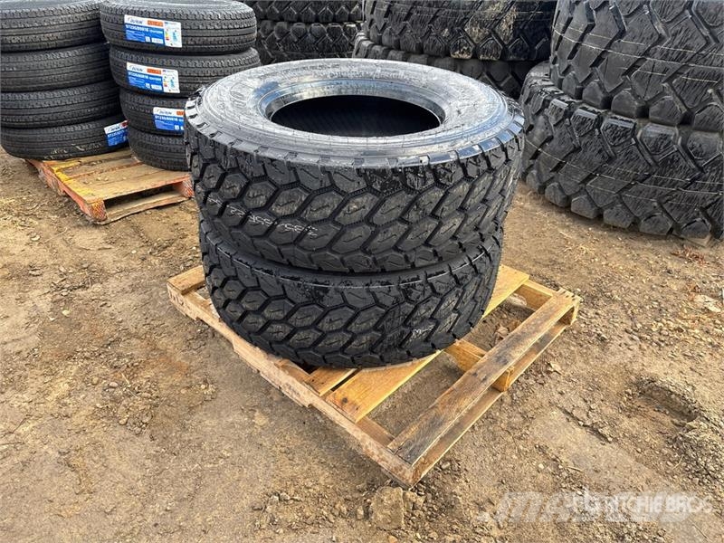 Quantity of (2) Boto 385/65R22.5 Tires (Unused) 轮胎、车轮和轮圈