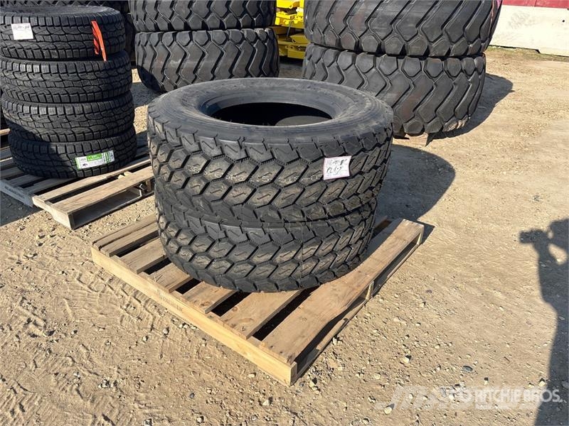  Quantity of (2) Boto 385/65R22.5 Tires (Unused) Tyres, wheels and rims