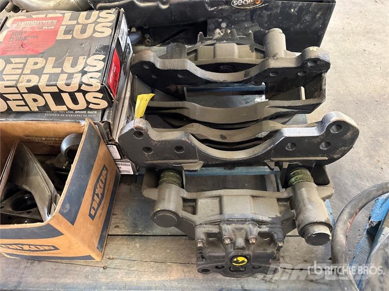 Quantity of (2) Brake Calipers Muud osad