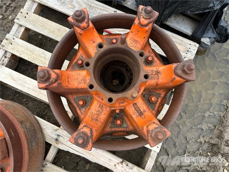 Quantity of (2) Brake Drums Ostale kargo komponente