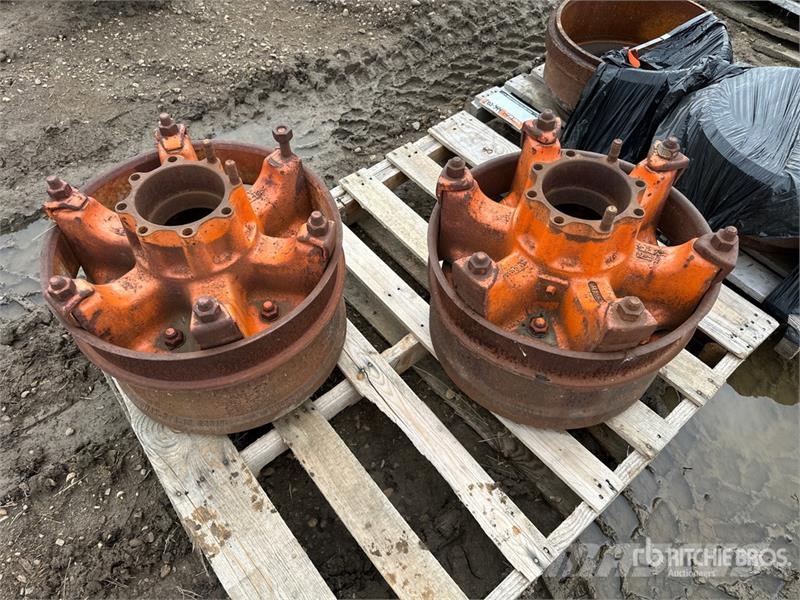 Quantity of (2) Brake Drums Ostale kargo komponente
