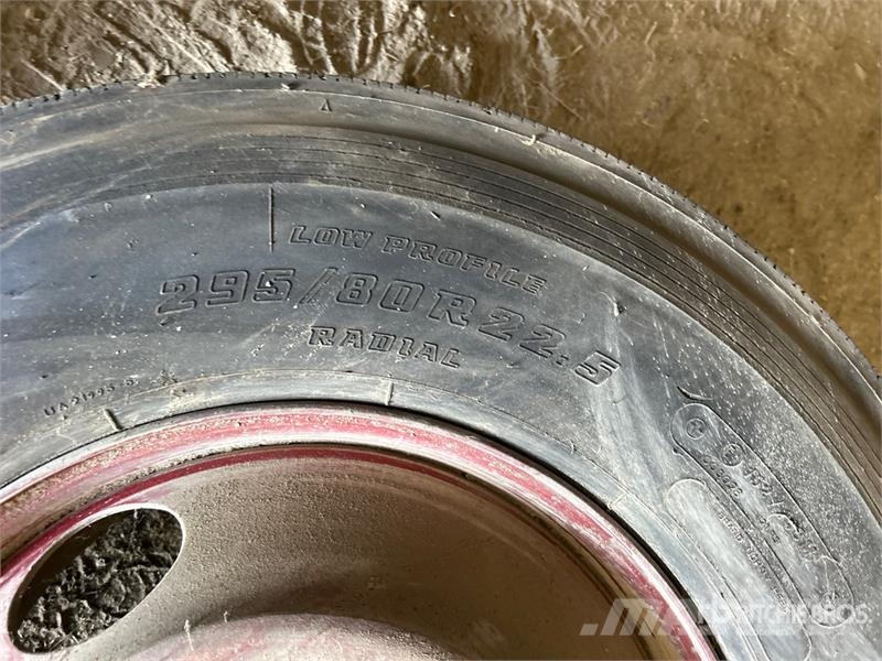 Quantity of (2) Bridgestone 295/80R22.5 Tires Tyres, wheels and rims
