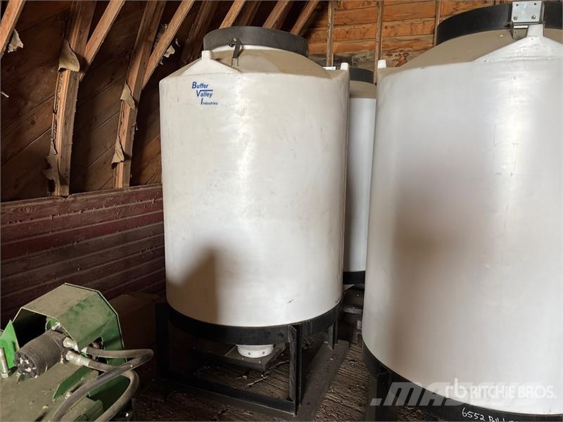  Quantity of (2) Buffer Valley Industries +/- 52 bu وحدات / آلات معالجة المحاصيل وتخزينها - أخرى