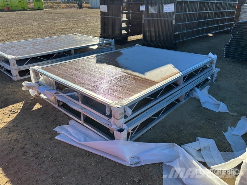  Quantity of (2)  BYT BDF6 6 ft x 8 ft Aluminum Boa Ostale poljoprivredne mašine