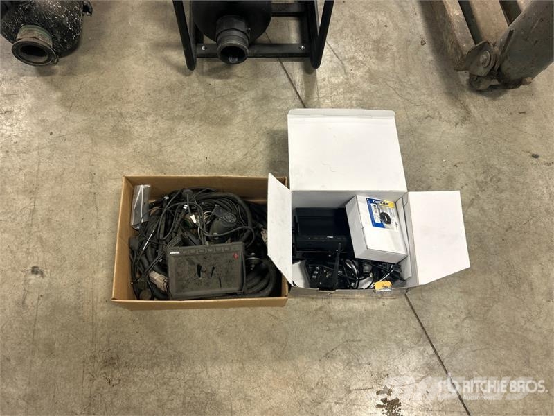 Quantity of (2) Cab Cams Drugi deli