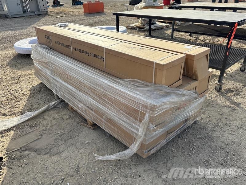 Quantity of (2) CG2541D Roll Up Electric Doors Andre komponenter