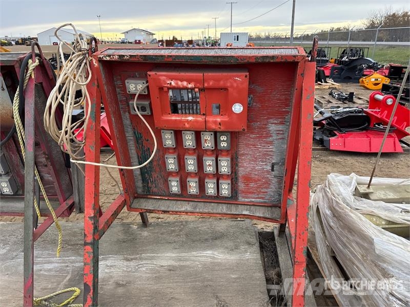 Quantity of (2) Control Panel Būvniecība- Citi