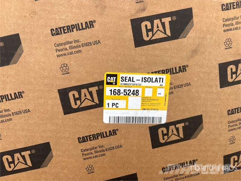 Quantity of (2) Crates of Miscellaneous Cat Parts Ďalšie komponenty