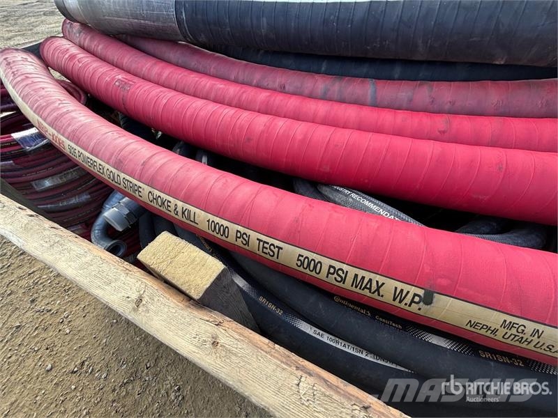 Quantity of (2) Crates of Hose Andre komponenter