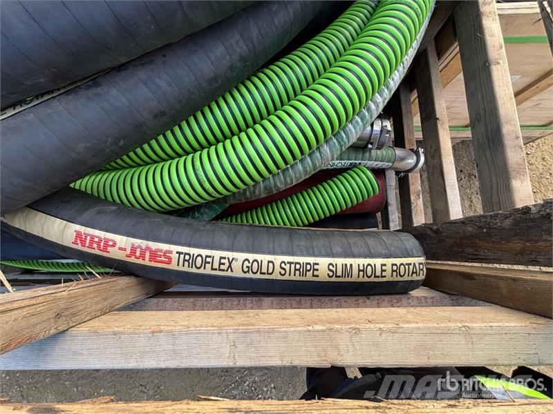 Quantity of (2) Crates of Hose Andre komponenter