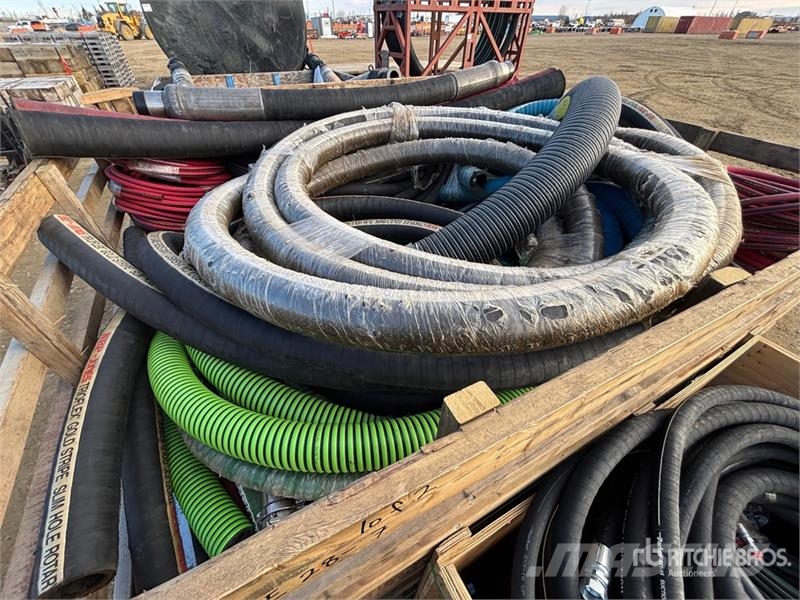 Quantity of (2) Crates of Hose Andre komponenter
