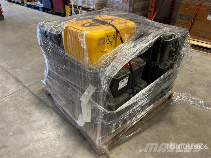 Quantity of (2) Crimpers, (10) Suitcase Wire Feede مكونات أخرى