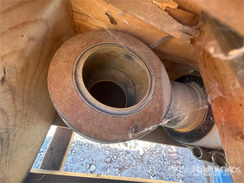  Quantity of (2) Cylinder معدات النقل - غير ذلك