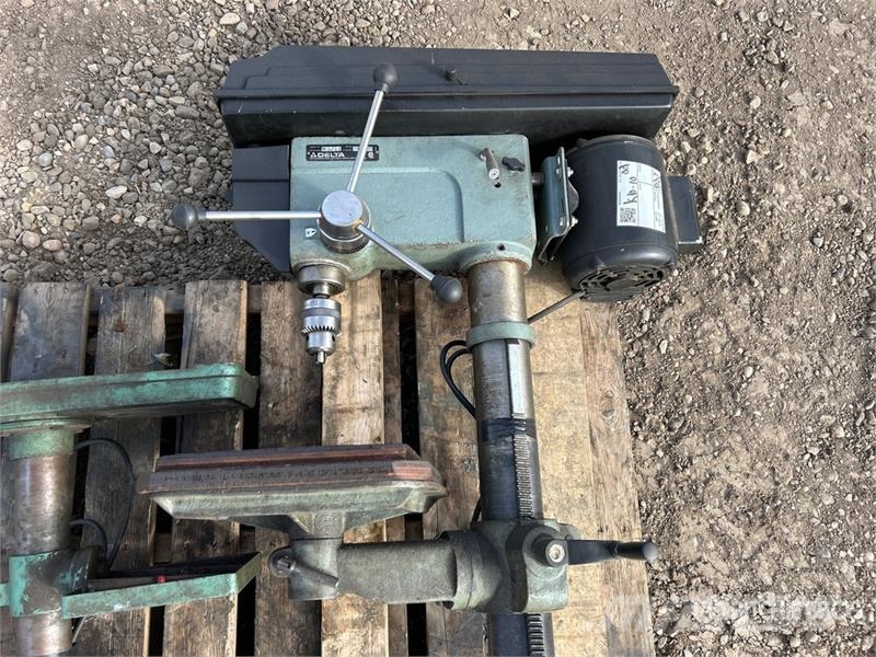 Quantity of (2) Drill Press مكونات أخرى