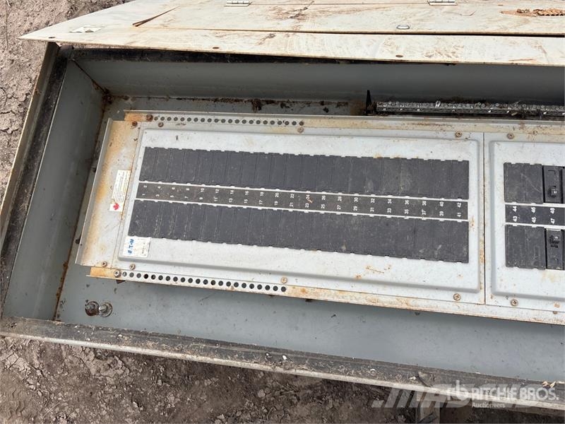 Quantity of (2) Electrical Panels Andre komponenter