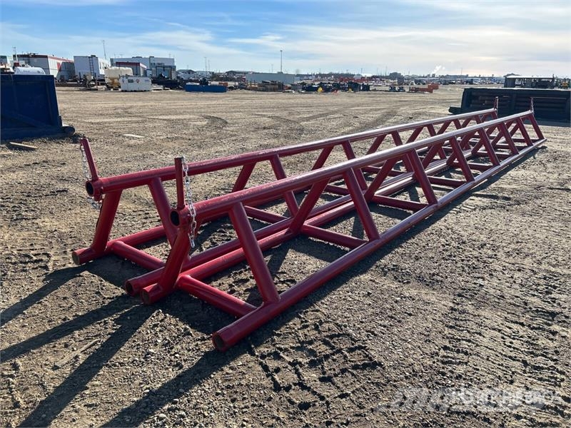 Quantity of (2) Engineered 30 ft Pipe Racks (Unus Équipement de pipeline