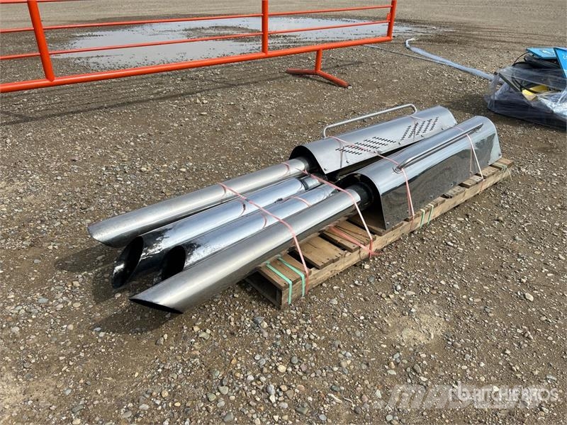  Quantity of (2) Exhaust Stacks - Fits Truck Transportes - Outros
