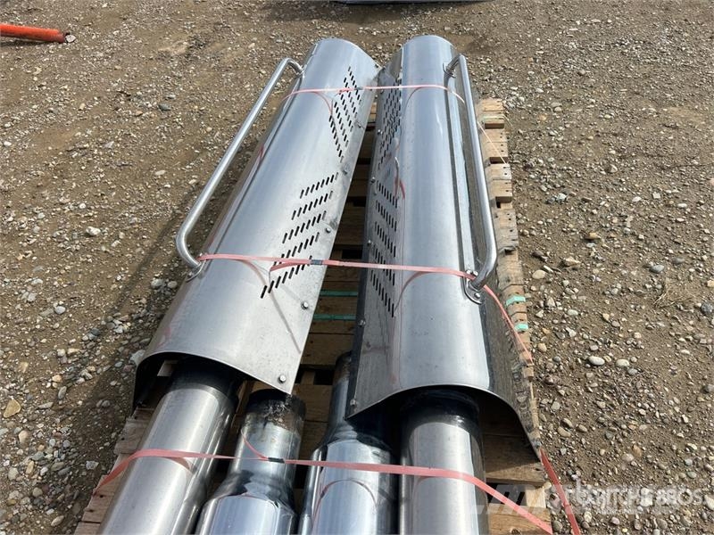  Quantity of (2) Exhaust Stacks - Fits Truck Transportes - Outros
